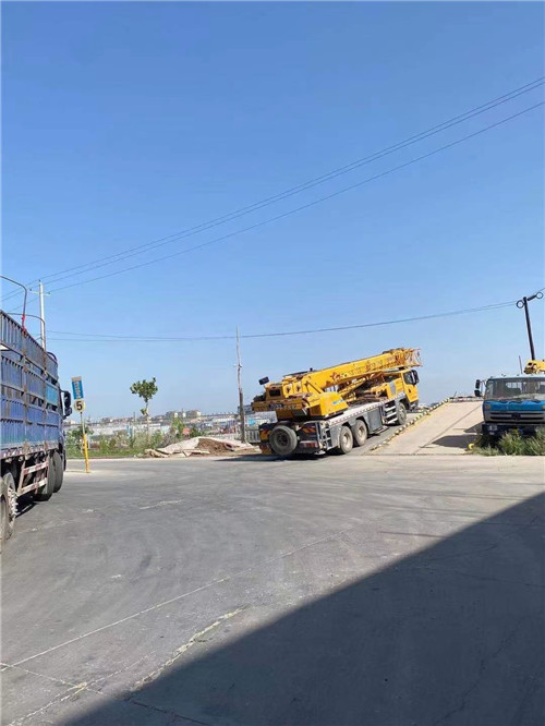 玉州区25吨吊车的租赁价格大概是多少？