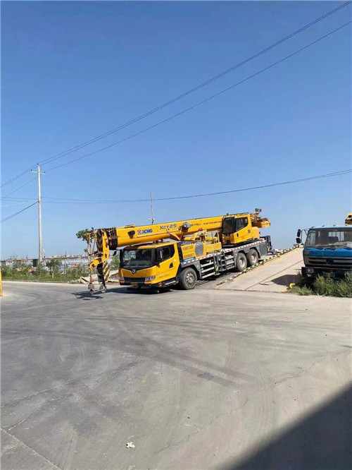 玉州区吊车作业时，可能会产生哪些额外收费项目？