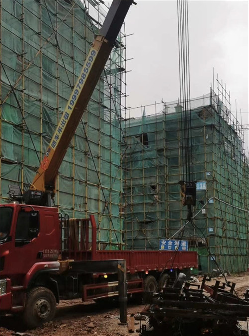 玉州区“慢工细活”—— 吊车的 “微动控制” 技术